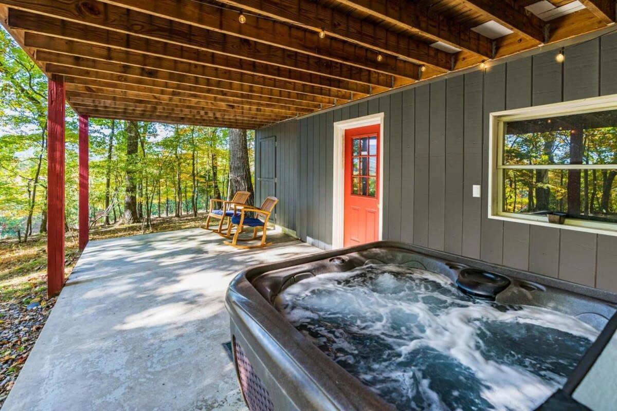 Hot Tub, Large Deck, Wifi, Fire Pit At Chalet Cabin Morton Grove Exterior foto