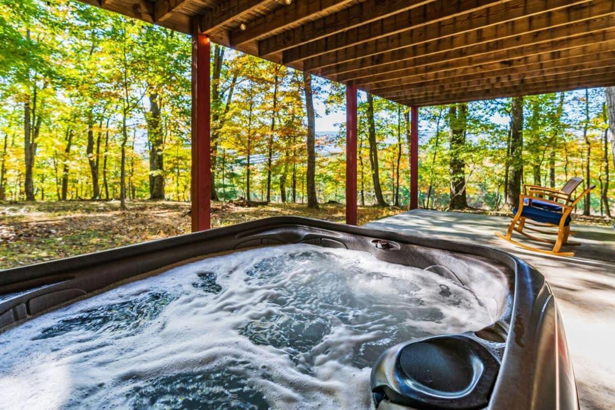 Hot Tub, Large Deck, Wifi, Fire Pit At Chalet Cabin Morton Grove Exterior foto